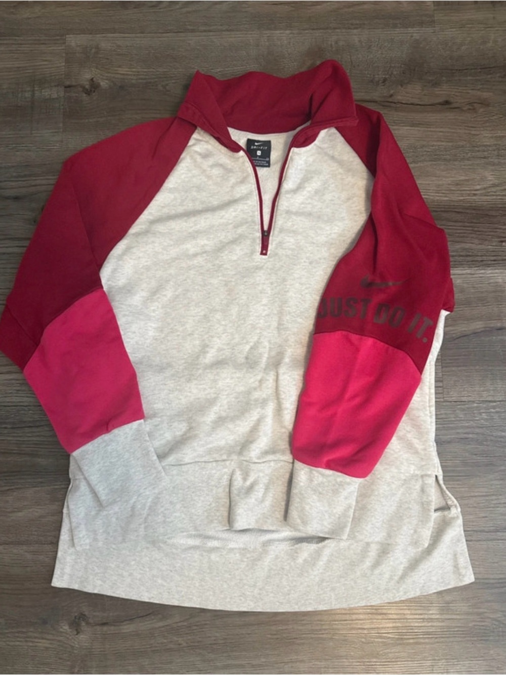 EUC Women’s Nike 1/4 Zip Collared Color-block Sweatshirt, Size Small